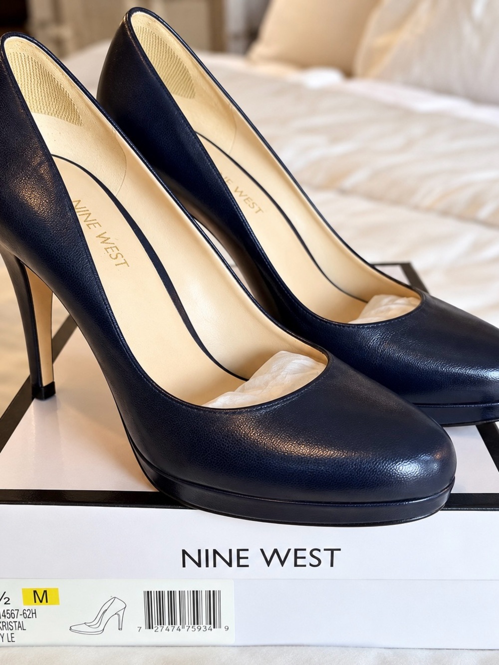 Nine West Kristal Navy Platform Pumps Size 9.5 M
